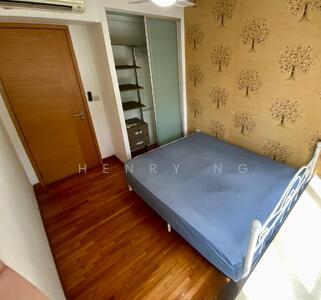 For Rent - Esta Ruby