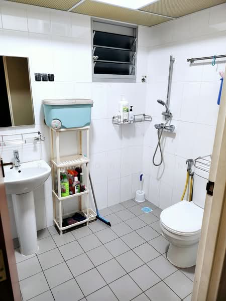 677A Yishun Ring Road, 677A Yishun Ring Road, Room Rental, 1,001 sqft, HDB Flat For Rent, by Raymond Tan, 25381479 - PropertyGuru.com.sg