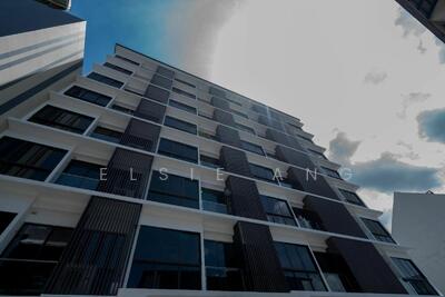 For Rent - Pavilion Square