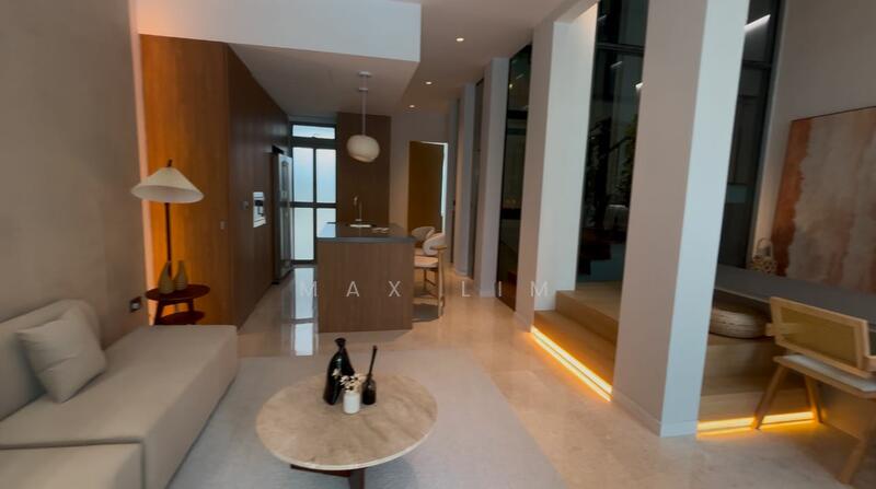 For Sale - Skies Miltonia