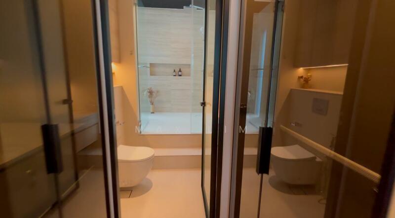 For Sale - Skies Miltonia