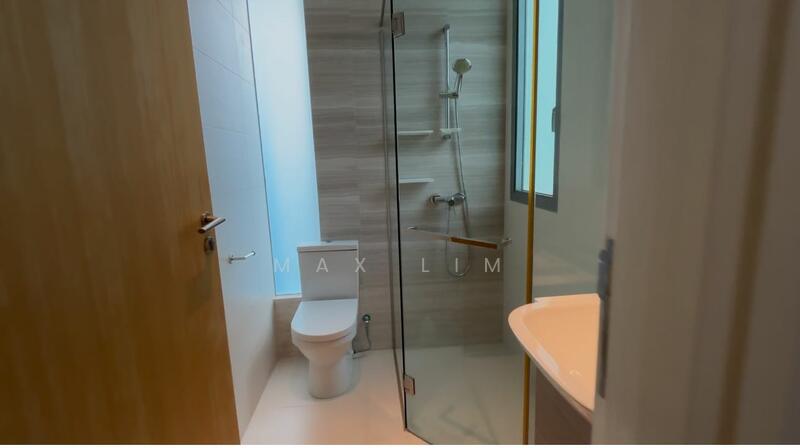 For Sale - Skies Miltonia