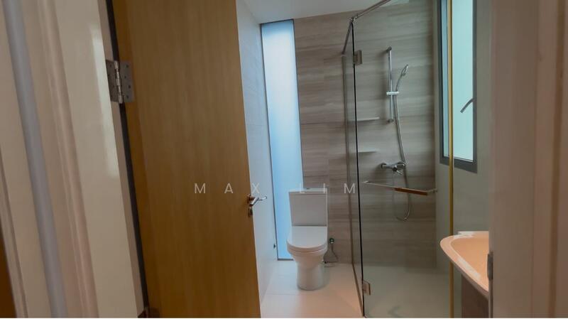 For Sale - Skies Miltonia