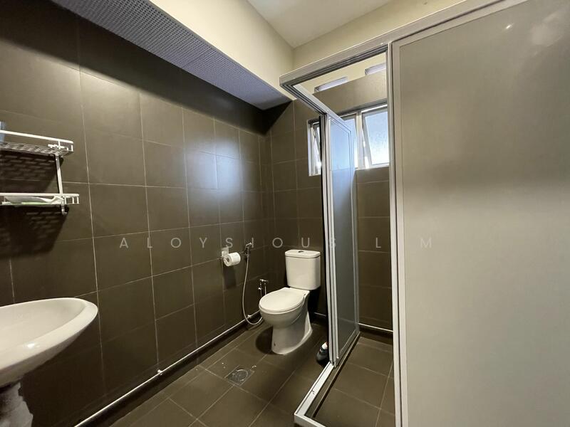 For Rent - Landed Detached House