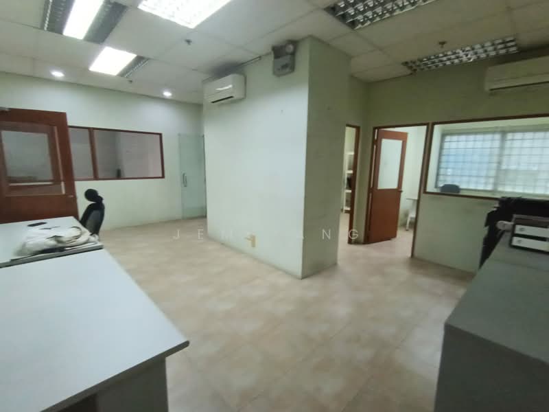 Ubi Centre, 57 Ubi Avenue 1, Eunos / Geylang / Paya Lebar, 2,949 sqft, Light Industrial (B1) For Sale, by Jem Yang, 25382953 - CommercialGuru.com.sg