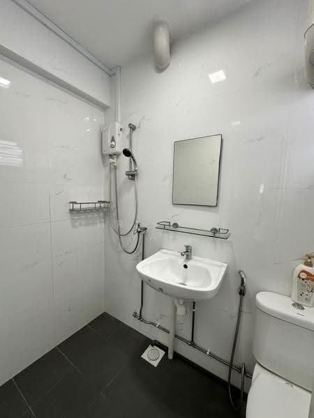 407 Sin Ming Avenue, 407 Sin Ming Avenue, Ang Mo Kio / Bishan / Thomson, 2 Bedrooms, 689 sqft, HDB Flat For Rent, by Christine Yap, 25383625 - PropertyGuru.com.sg
