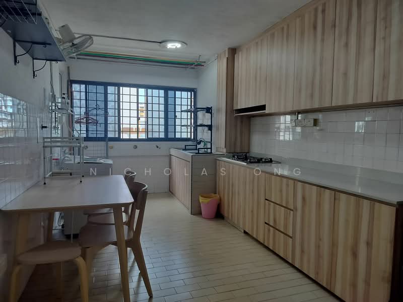 215 Bukit Batok Street 21, 215 Bukit Batok Street 21, 2 Bedrooms, 723 sqft, HDB Flat For Rent, by Nicholas Ong, 25383964 - PropertyGuru.com.sg