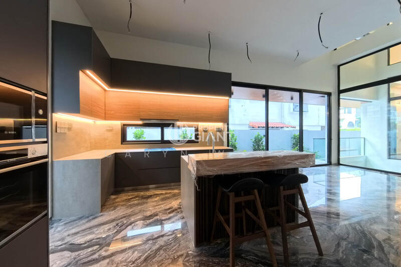 Very Cheap! Brand New SemiD! Only 3 min Walk to MRT! SemiDetached