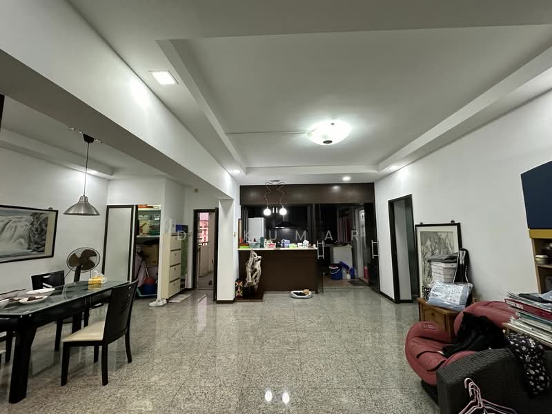 305 Tampines Street 32, 305 Tampines Street 32, 3 Bedrooms, 1,356 sqft, HDB Flat For Rent, by D. Kumar, 25384410 - Living space - PropertyGuru.com.sg