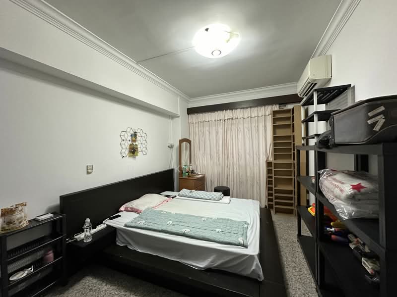 305 Tampines Street 32, 305 Tampines Street 32, 3 Bedrooms, 1,356 sqft, HDB Flat For Rent, by D. Kumar, 25384410 - 3rd bedroom - PropertyGuru.com.sg