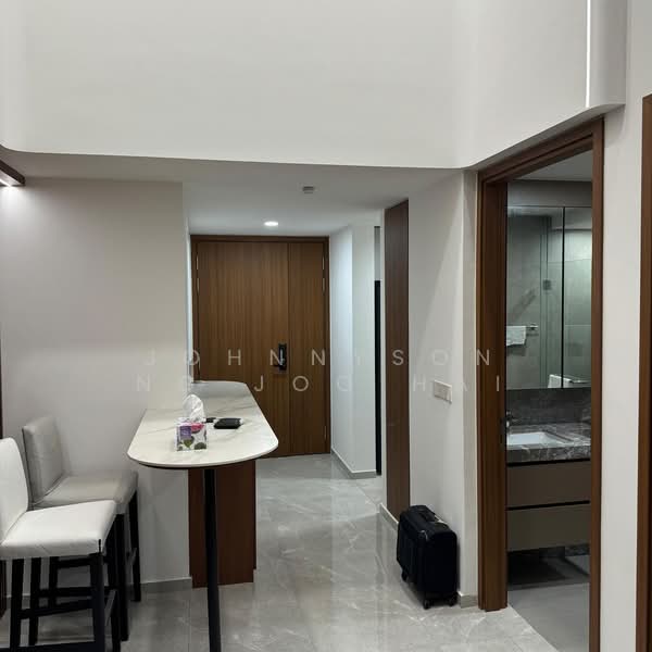 Stirling Residences, 23 Stirling Road, 2 Bedrooms, 872 sqft, Condominium For Rent, by Johnnyson Ng Joo Hai, 25384629 - PropertyGuru.com.sg