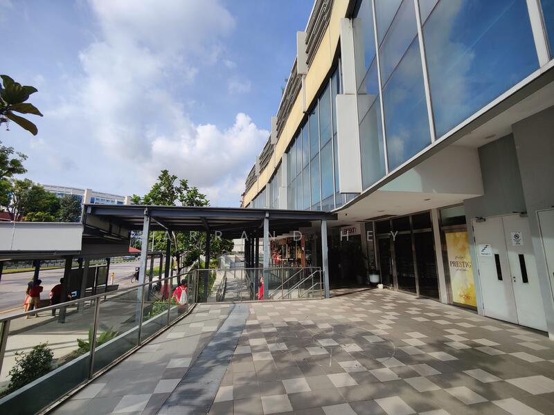 The MidTown, 1187 Upper Serangoon Road, 797 sqft, Mall Shop For Sale, by Farrand Hey, 25385444 - CommercialGuru.com.sg