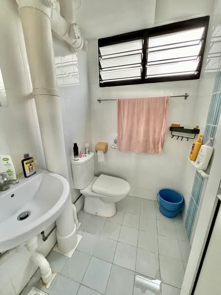 156 Ang Mo Kio Avenue 4, 156 Ang Mo Kio Avenue 4, 2 Bedrooms, 882 sqft, HDB Flat For Rent, by Kean Ng 黄和杰, 25385915 - PropertyGuru.com.sg