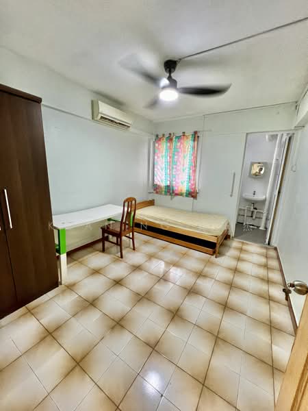 156 Ang Mo Kio Avenue 4, 156 Ang Mo Kio Avenue 4, 2 Bedrooms, 882 sqft, HDB Flat For Rent, by Kean Ng 黄和杰, 25385915 - PropertyGuru.com.sg