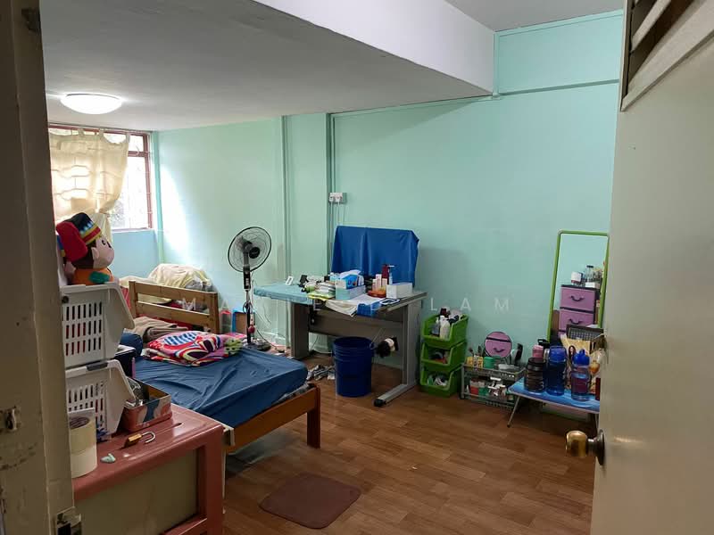 431 Clementi Avenue 3, 431 Clementi Avenue 3, Room Rental, 200 sqft, HDB Flat For Rent, by Marie D Lam, 25386153 - PropertyGuru.com.sg