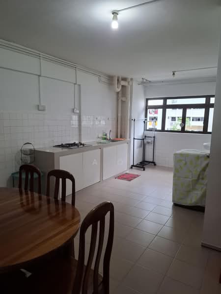 410 Pandan Gardens, 410 Pandan Gardens, 2 Bedrooms, 775 sqft, HDB Flat For Rent, by A O, 25386166 - PropertyGuru.com.sg