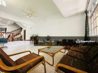 For Sale - ⭐⭐LANDED7772@ Semi Detached House with good land area