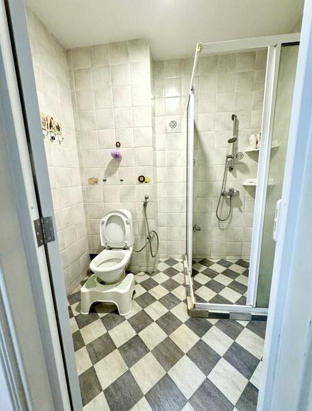 For Rent - How Sun Park