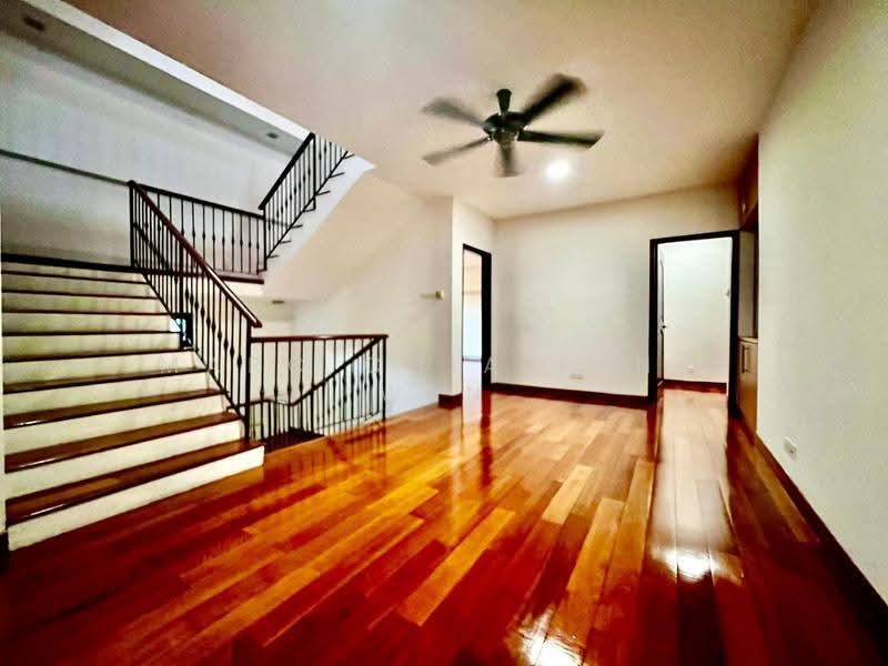 Spacious Detached with Bountiful Garden and In-Ground Pool @ D28, Mins Drive to Serangoon Gardens, Hougang / Punggol / Sengkang, 5 Bedrooms, 6,000 sqft, Detached House For Rent, by Marc Chia Peng Wen, 25389879 - PropertyGuru.com.sg