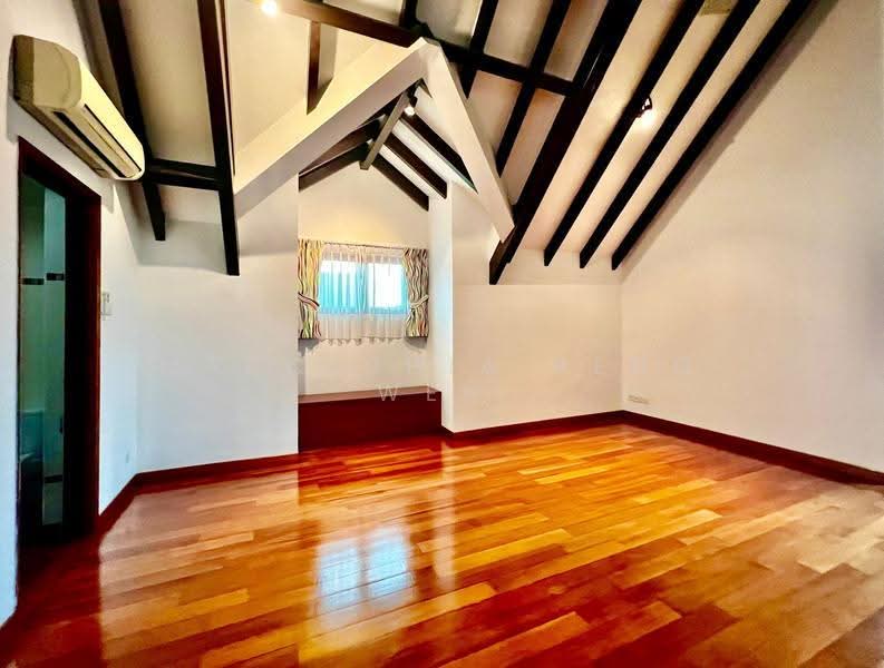 Spacious Detached with Bountiful Garden and In-Ground Pool @ D28, Mins Drive to Serangoon Gardens, Hougang / Punggol / Sengkang, 5 Bedrooms, 6,000 sqft, Detached House For Rent, by Marc Chia Peng Wen, 25389879 - PropertyGuru.com.sg