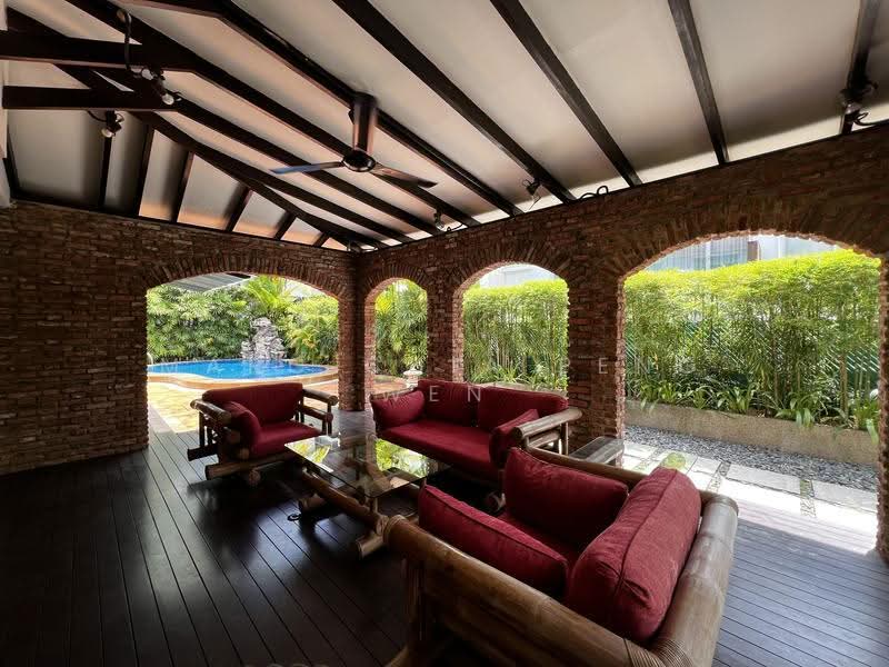 Spacious Detached with Bountiful Garden and In-Ground Pool @ D28, Mins Drive to Serangoon Gardens, Hougang / Punggol / Sengkang, 5 Bedrooms, 6,000 sqft, Detached House For Rent, by Marc Chia Peng Wen, 25389879 - PropertyGuru.com.sg
