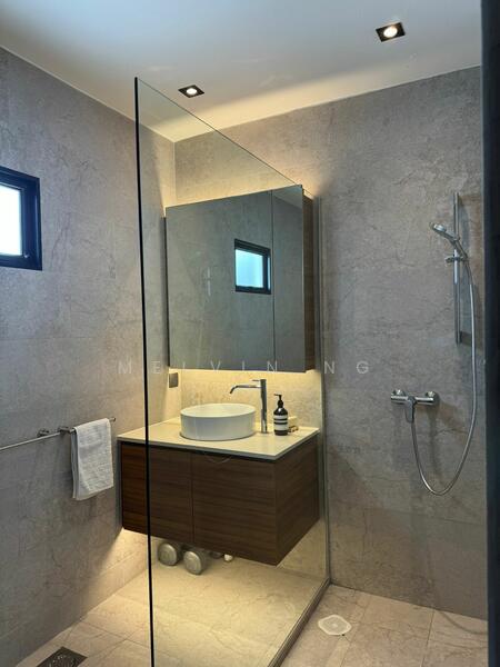 ⭐PRICE DOWN⭐FREEHOLD Bungalow @ $15XXpsf only✅Renovate, A&A or Rebuild... YOUR Choice, ❤️Face East⚡12M Frontage⚡8 Cars⚡PCN❤️, East Coast / Marine Parade, 5 Bedrooms, 5,300 sqft, Semi-Detached House For Sale, by Melvin Ng, 25390455 - PropertyGuru.com.sg