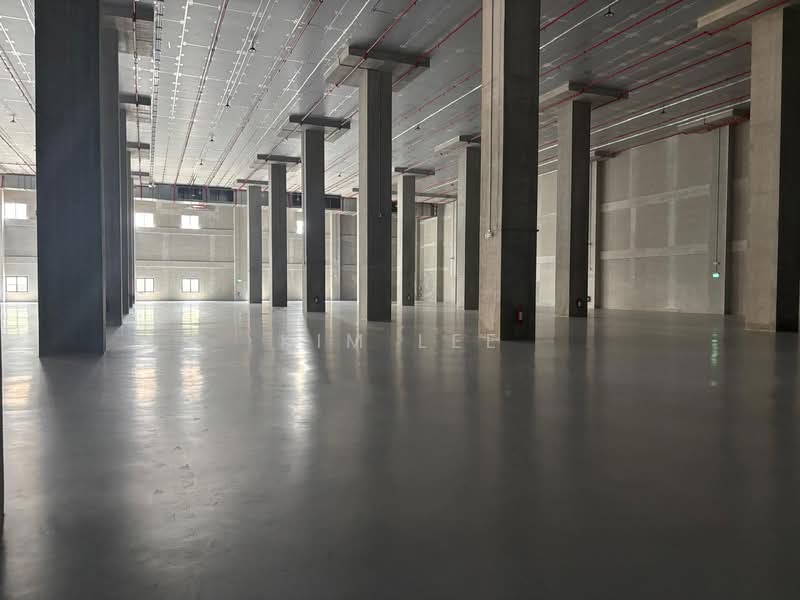 Jurong, Jurong, Boon Lay / Jurong / Tuas, 60,000 sqft, Factory / Workshop (B2) For Rent, by Kim Lee, 25390585 - CommercialGuru.com.sg