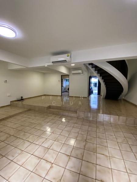Chancery Court, 36H Dunearn Road, Newton / Novena, 4 Bedrooms, 2,271 sqft, Condominium For Rent, by Perline Chua, 25390749 - Living Room - PropertyGuru.com.sg