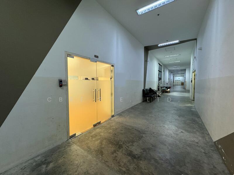Citilink Warehouse Complex, 102F Pasir Panjang Road, 1,884 sqft, Light Industrial (B1) For Sale, by WALLACE, 25390865 - CommercialGuru.com.sg