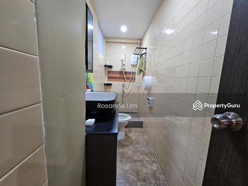 For Rent - Textile Centre