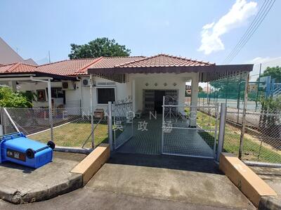 For Sale - 37 Yarrow Gardens