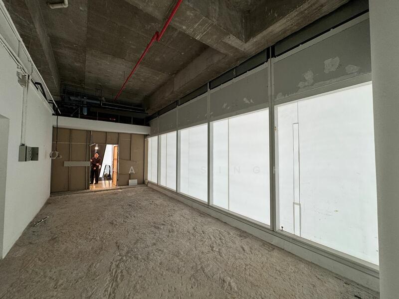 Retail Unit @ The Central Clarke Quay, Clarke Quay, Chinatown, Raffles Place, 474 sqft, Mall Shop For Rent, by Marc Singh, 25392772 - CommercialGuru.com.sg
