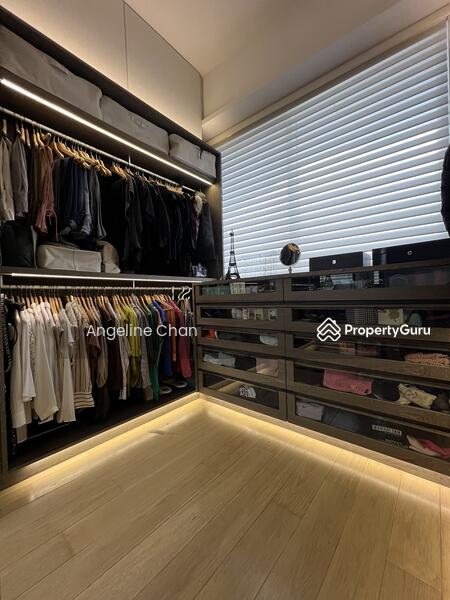 Walk-in Wardrobe