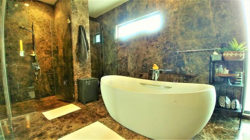 MAsterbath