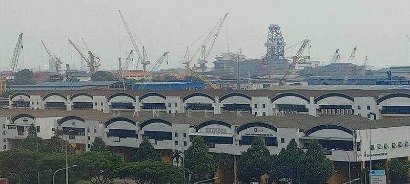 D22 5k-600k sqf ground floor no pillar high ceiling warehouse factory office openyard, Rent D22 BoonLay Buroh Jurong Penjuru Tuas, 30,000 sqft, Factory / Workshop (B2) For Rent, by Daniel Kam 甘囯財, 25393018 - CommercialGuru.com.sg