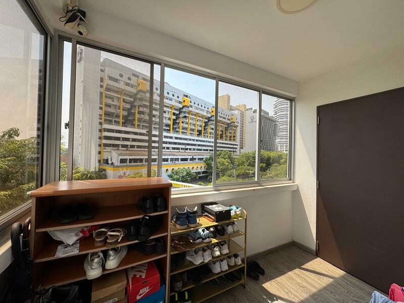 For Rent - 2 Beach Road