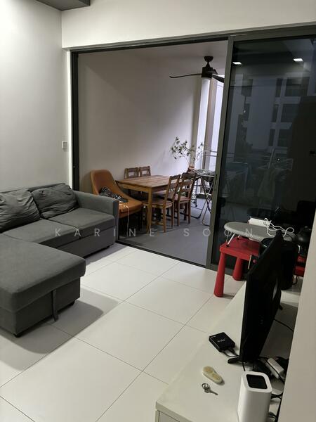 Miltonia Residences, 554 Miltonia Close, 3 Bedrooms, 861 sqft, Condominium For Rent, by Karine Soon, 25393697 - Living room with ceiling fan, L shape sofa, tv cabinet and tv - PropertyGuru.com.sg