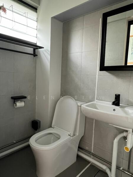 For Rent - 22 Dover Crescent