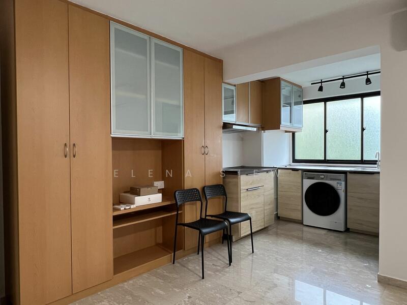 For Rent - 22 Dover Crescent