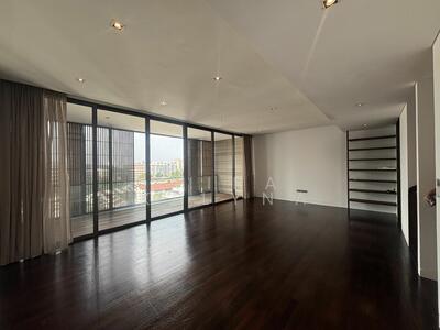 For Rent - Lloyd SixtyFive