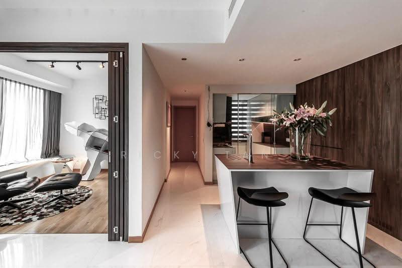 Vida, 5 Peck Hay Road, Orchard / River Valley, 2 Bedrooms, 850 sqft, Condominium For Sale, by Ricky Tan, 25395010 - Living Room - PropertyGuru.com.sg