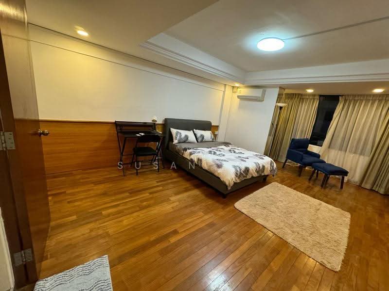 Centrepoint, 176A Orchard Road, Orchard / River Valley, Room Rental, 80 sqft, Apartment For Rent, by Susan Lai, 25395989 - Master own bath $2450 - PropertyGuru.com.sg