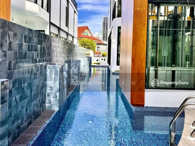 ⭐️⭐️LANDED7772 Prestigious Brand New Rare Colonial Black And White