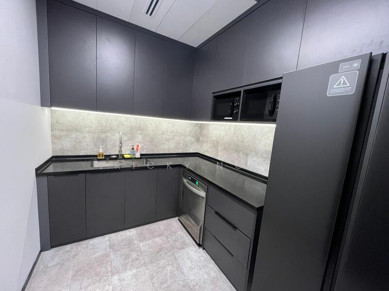 Gateway East, 152 Beach Road, 240 sqft, Office For Rent, by Ricky Ngo, 25396107 - CommercialGuru.com.sg