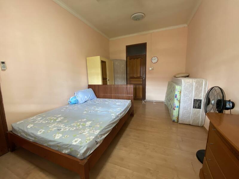Lorong Sarina, Lorong Sarina, Room Rental, 150 sqft, Terraced House For