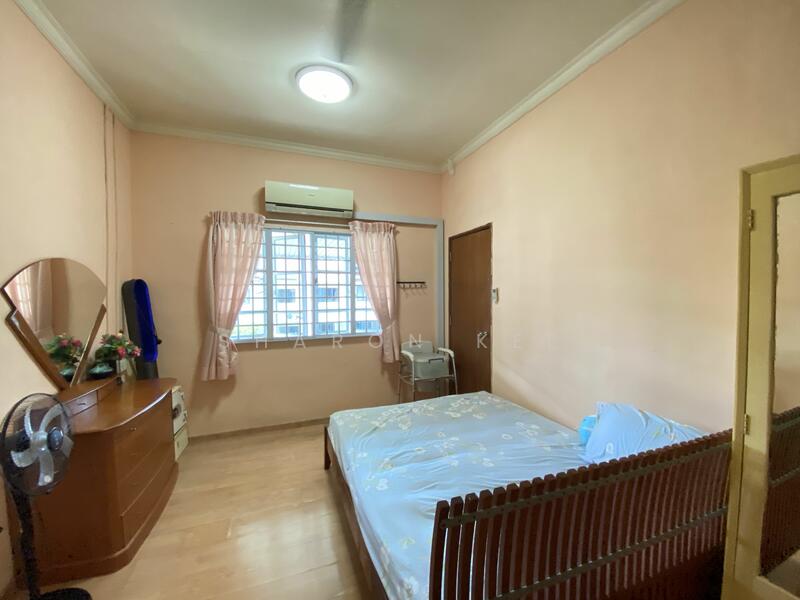 Lorong Sarina, Lorong Sarina, Room Rental, 150 sqft, Terraced House For