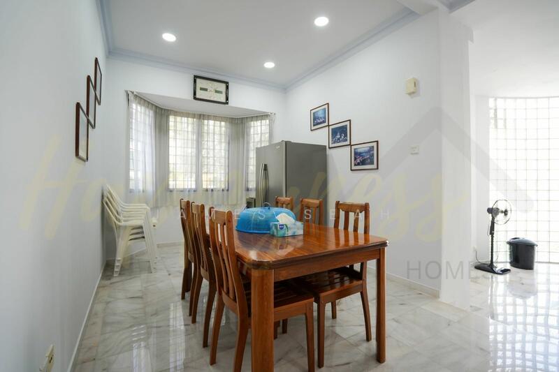 Gerald Crescent Corner Terrace For Sale at S$ 5,388,000 | PropertyGuru Singapore