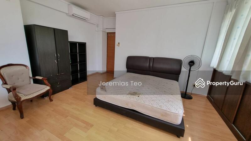 For Rent - Lakeside Tower