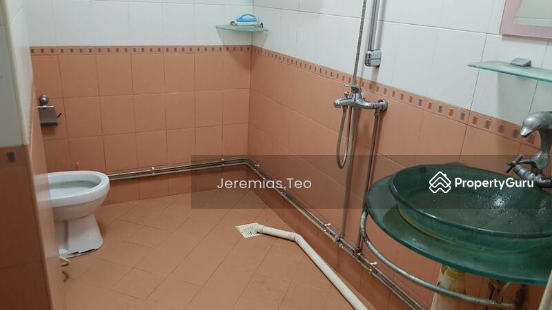 For Rent - Lakeside Tower