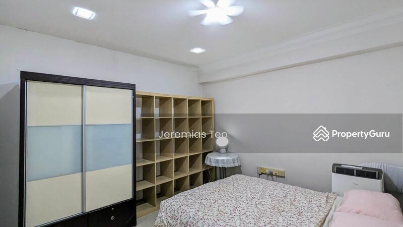 For Rent - Lakeside Tower